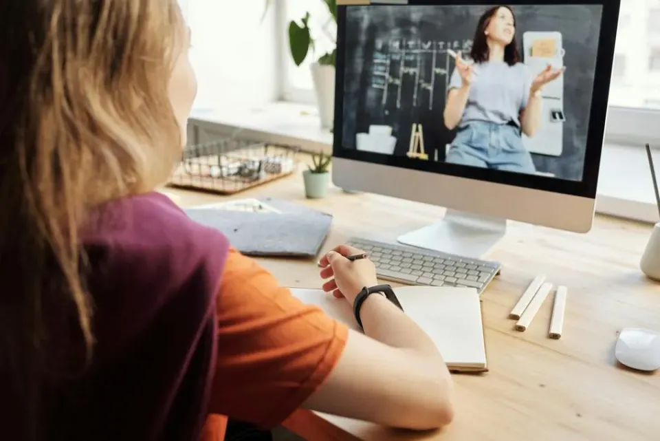 Revolutionizing E-Learning Accessibility